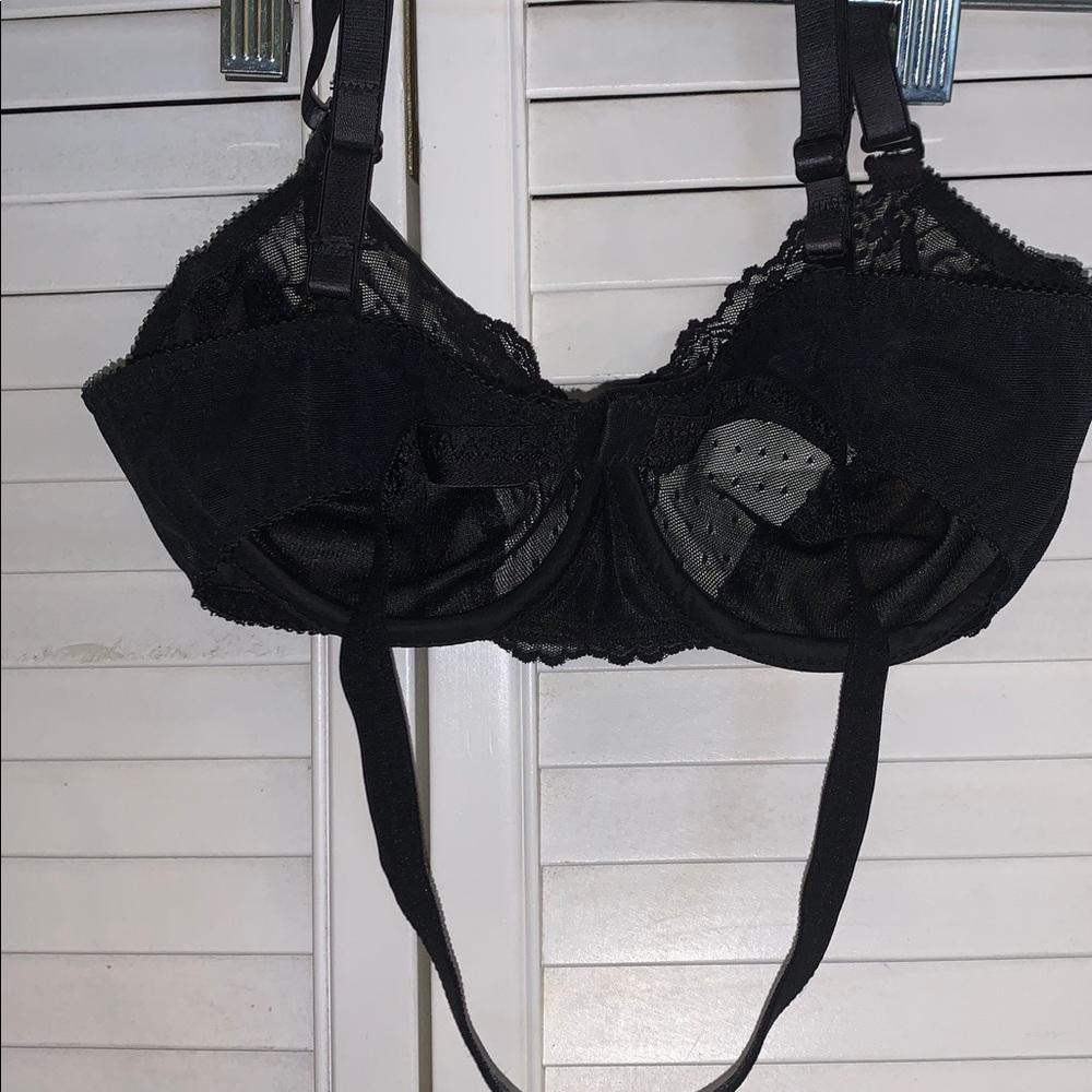 Backless by smoothie lace bra can be strapless 34b - Picture 3 of 5